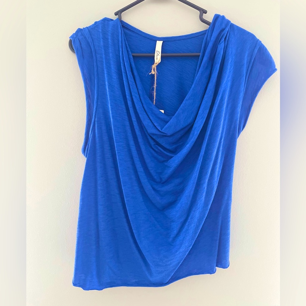 NWT Elan Blue Short sleeve top